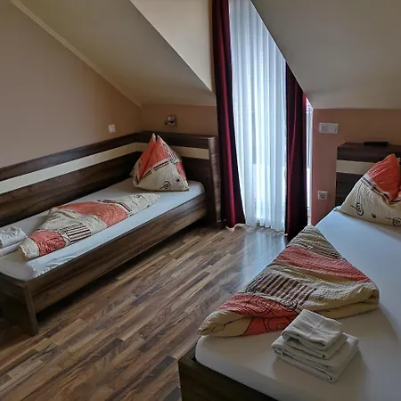 Borostyan Panzio 3* Балатонфюред