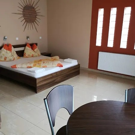 Bed and breakfast Borostyán Panzió *