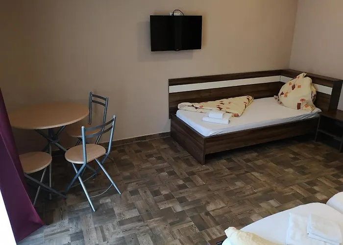 Borostyan Panzio Bed & Breakfast