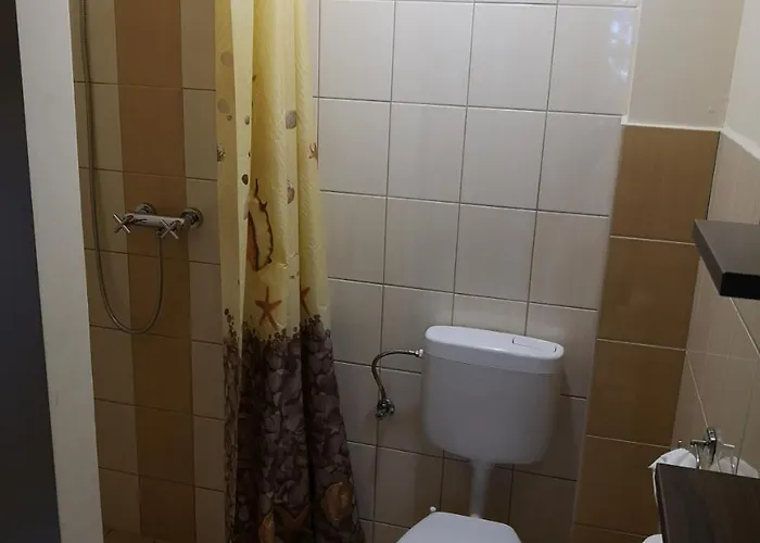 Borostyan Panzio Bed & Breakfast